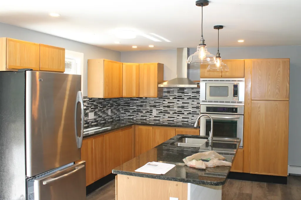28 Shelley Lane New Boston NH 03070