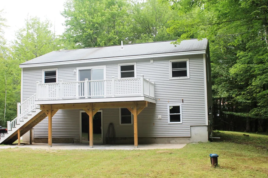 28 Shelley Lane New Boston NH 03070