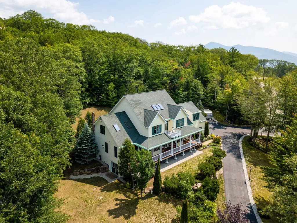 17 Forest Ledge Road Bartlett NH 03838