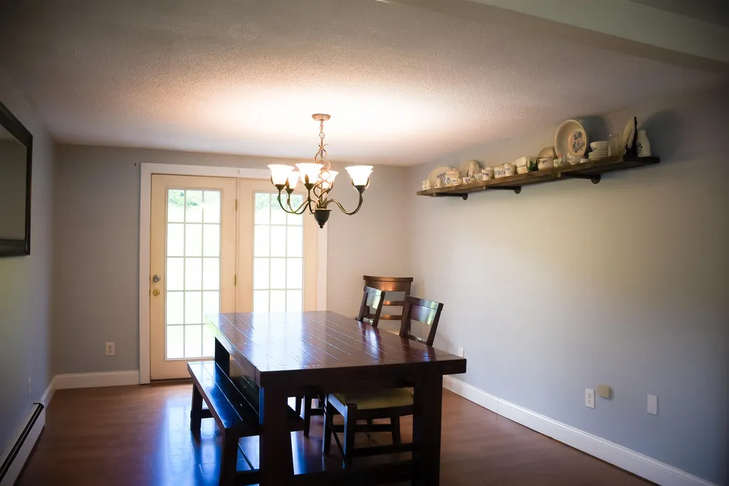86 Horse Corner Road Chichester NH 03258