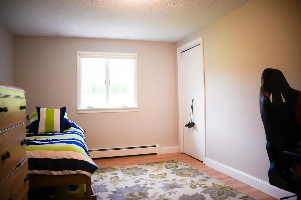 86 Horse Corner Road Chichester NH 03258