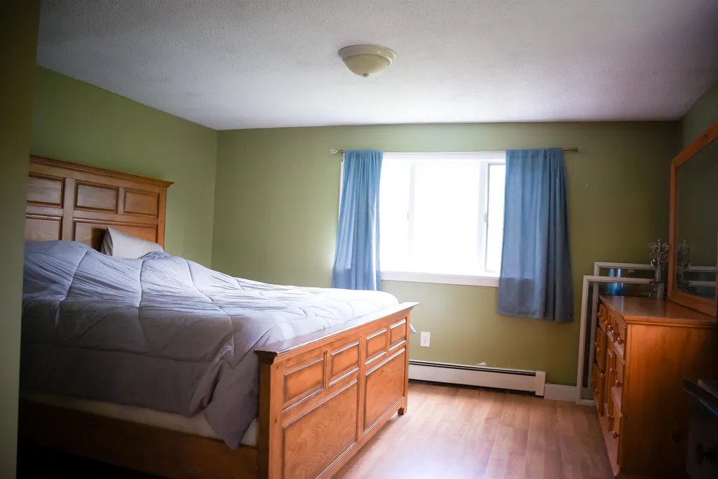 86 Horse Corner Road Chichester NH 03258
