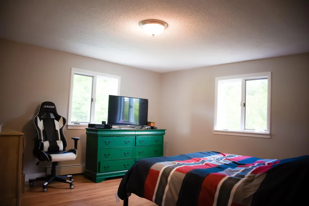 86 Horse Corner Road Chichester NH 03258