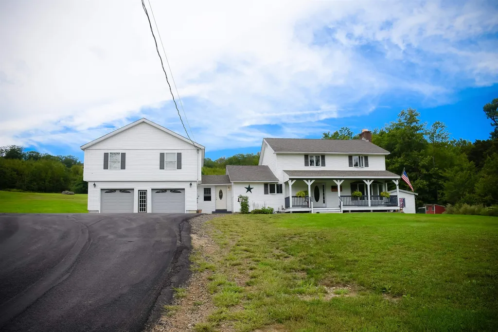86 Horse Corner Road Chichester NH 03258