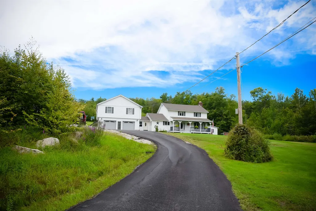 86 Horse Corner Road Chichester NH 03258