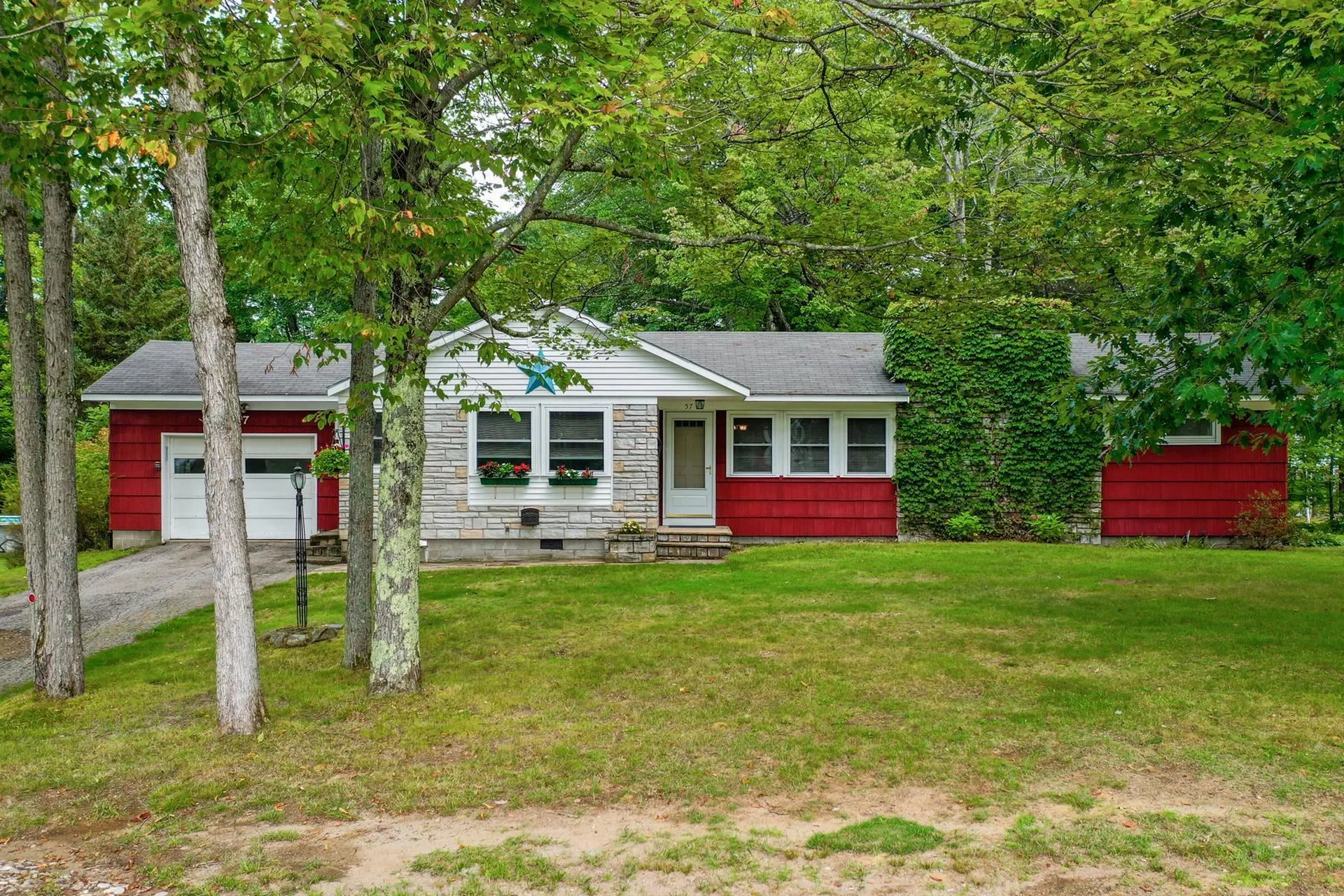 57 Independence Avenue Franklin NH 03235