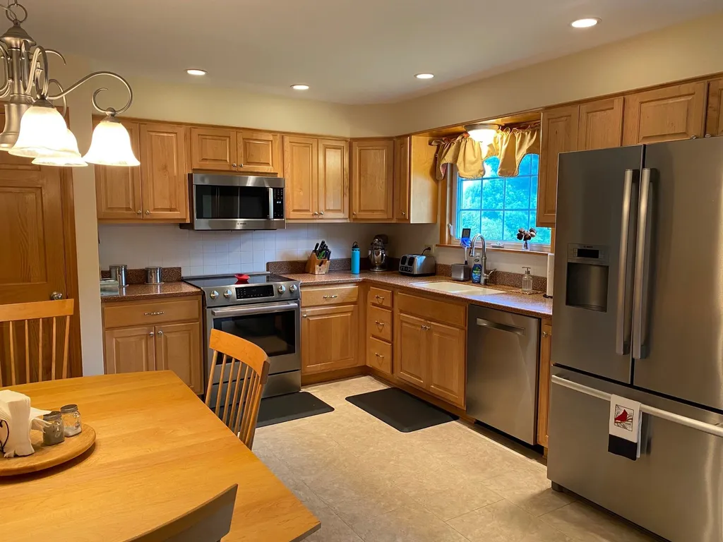 16 Peloquin Road Barre Town VT 05641