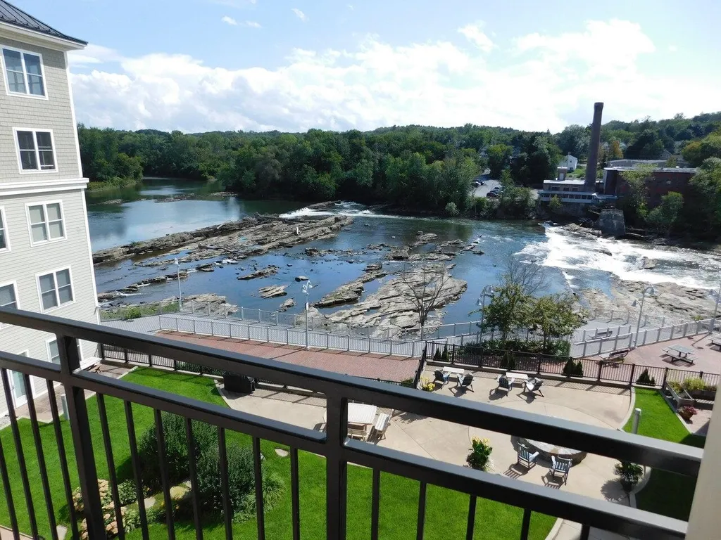 60 Winooski Falls Way Winooski VT 05404