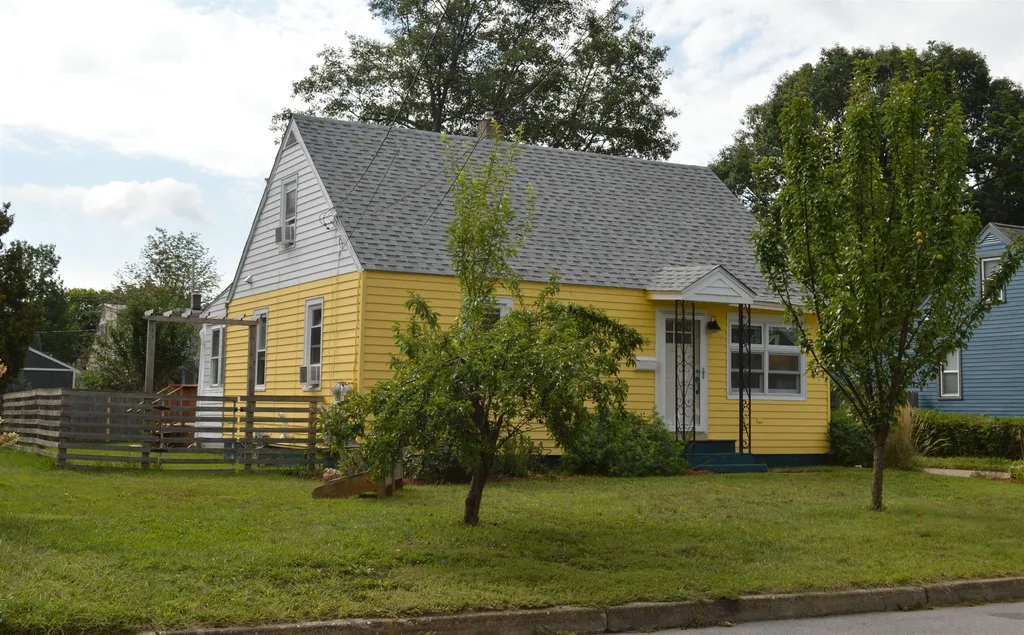 35 Algird Street Burlington VT 05408