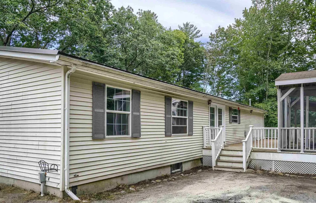 426 Weare Road New Boston NH 03070