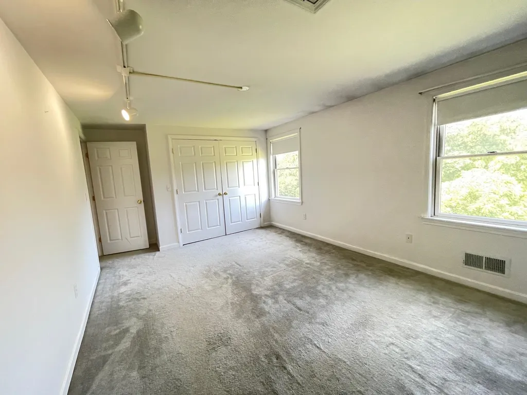 419 Ledgeview Drive Rochester NH 03839