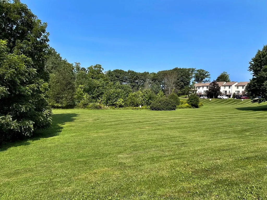 419 Ledgeview Drive Rochester NH 03839