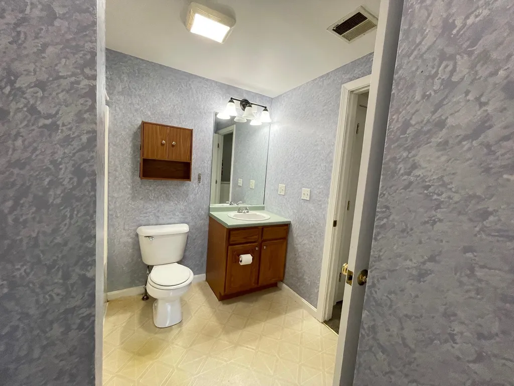 419 Ledgeview Drive Rochester NH 03839