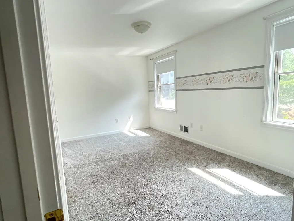 419 Ledgeview Drive Rochester NH 03839