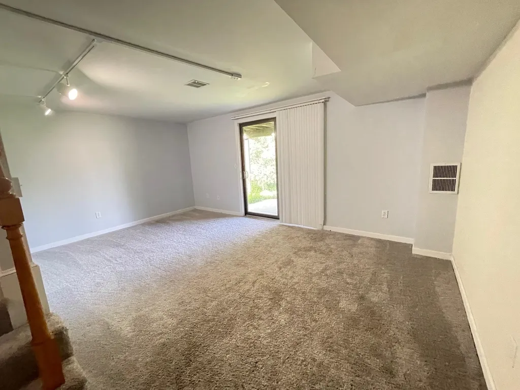 419 Ledgeview Drive Rochester NH 03839