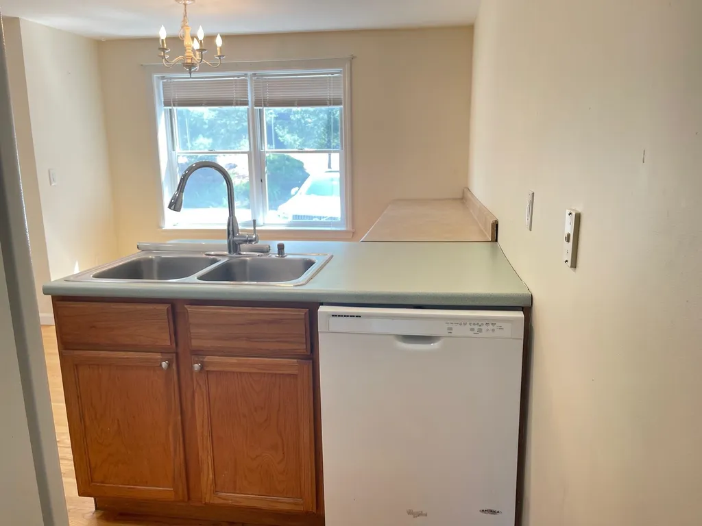 419 Ledgeview Drive Rochester NH 03839