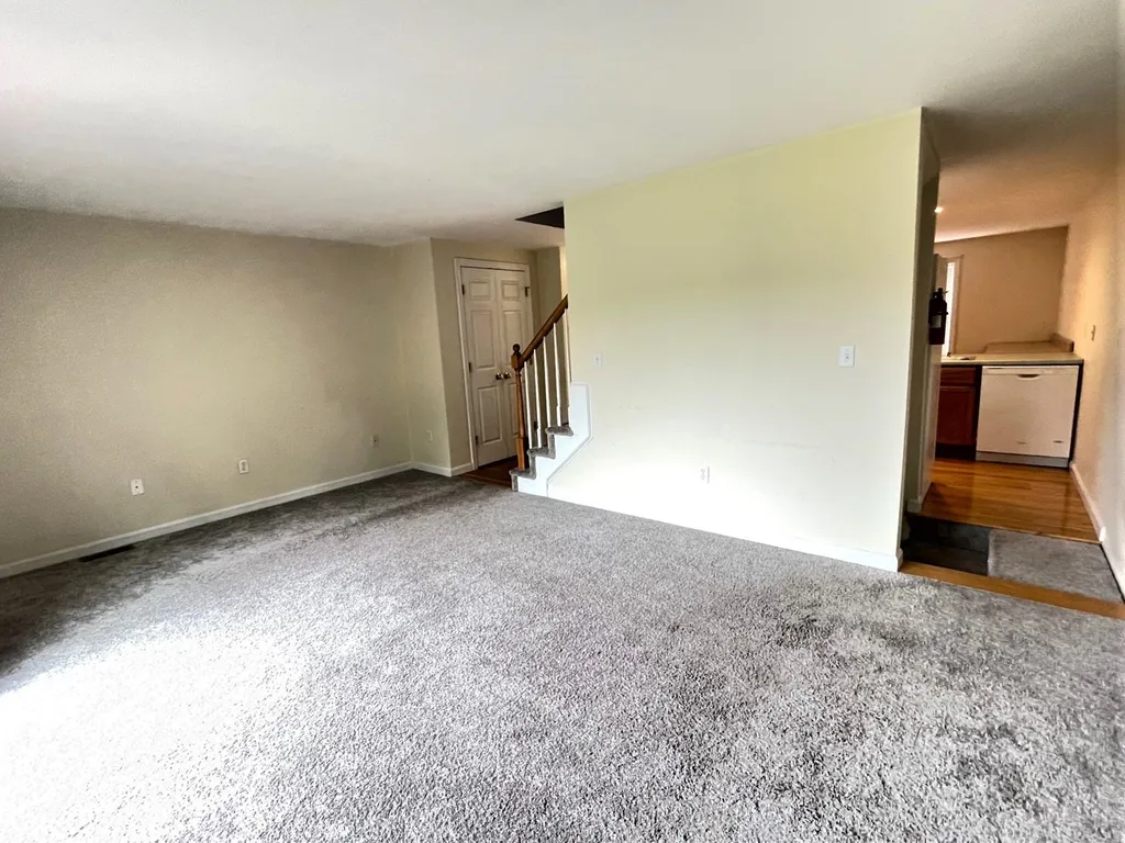 419 Ledgeview Drive Rochester NH 03839