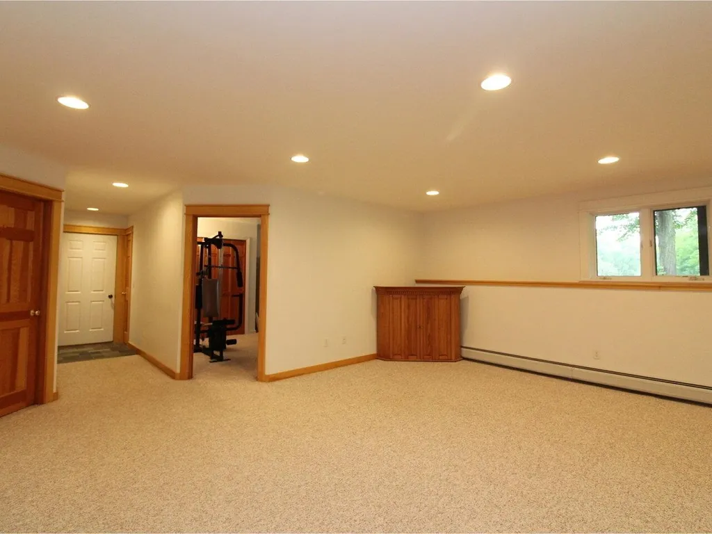 125 Bittersweet Hill Hinesburg VT 05461