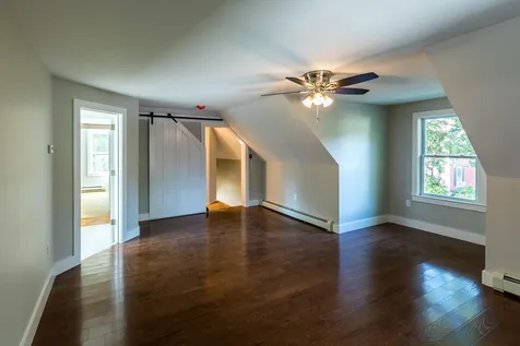 8 Elm Street Newton NH 03858