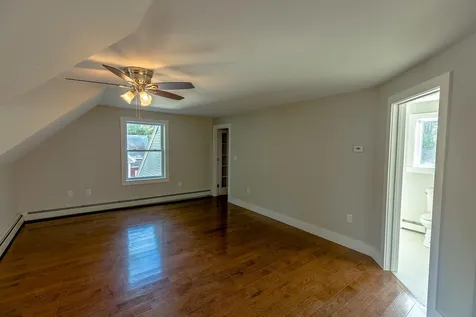 8 Elm Street Newton NH 03858