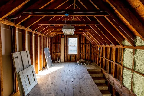 8 Elm Street Newton NH 03858