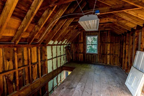 8 Elm Street Newton NH 03858