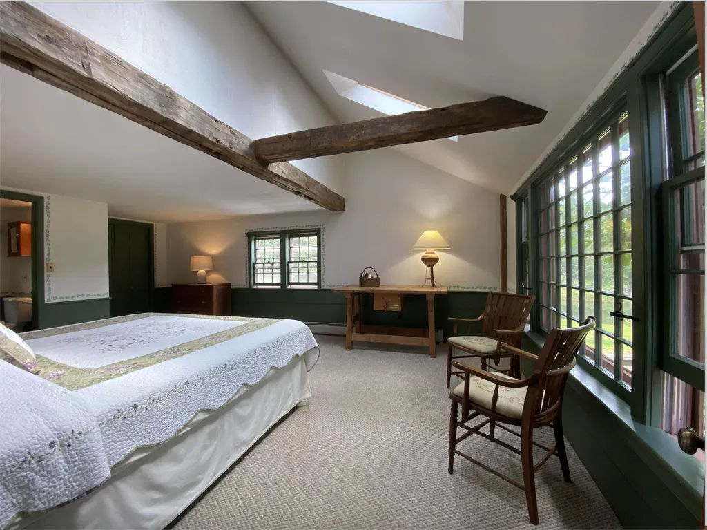 154 Straits Road New Hampton NH 03256