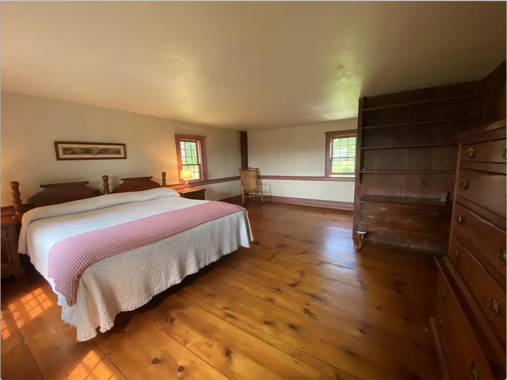154 Straits Road New Hampton NH 03256