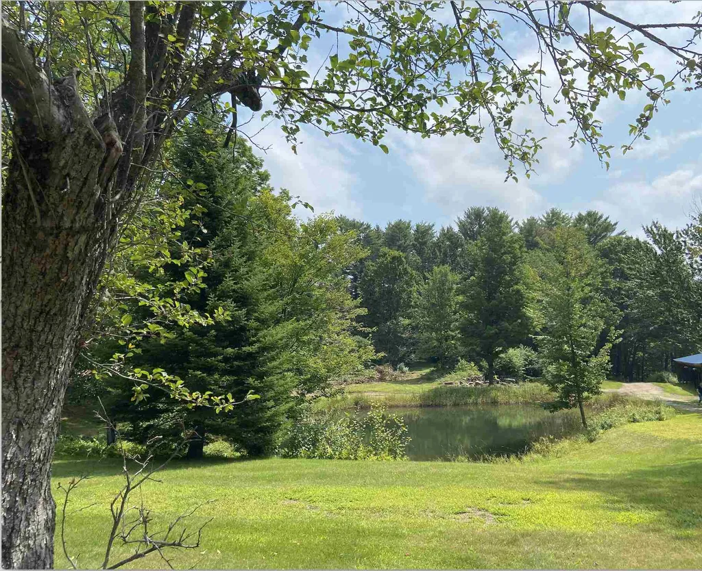 154 Straits Road New Hampton NH 03256