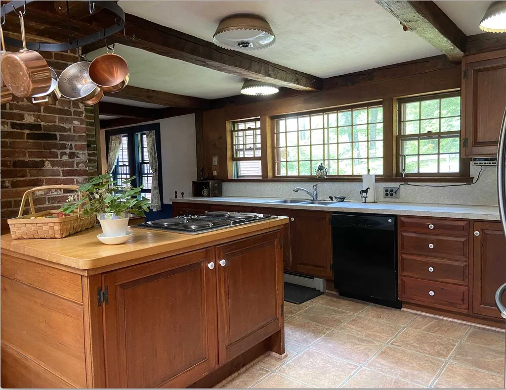 154 Straits Road New Hampton NH 03256