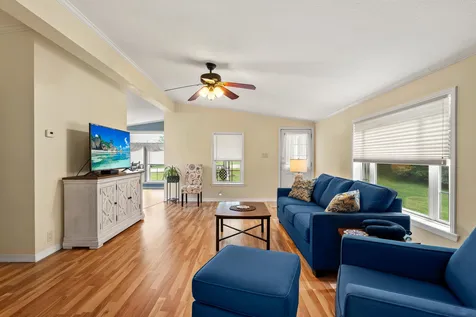 36 Holly Circle North Hampton NH 03862