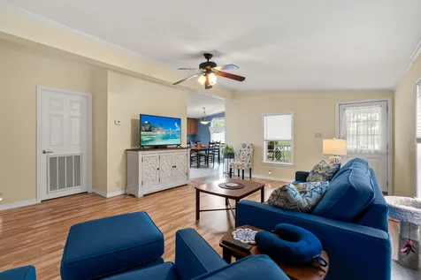 36 Holly Circle North Hampton NH 03862