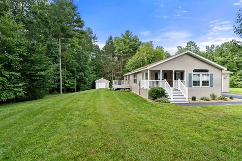 36 Holly Circle North Hampton NH 03862