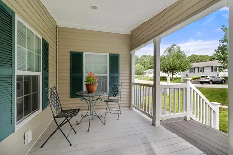 36 Holly Circle North Hampton NH 03862