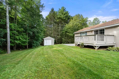 36 Holly Circle North Hampton NH 03862