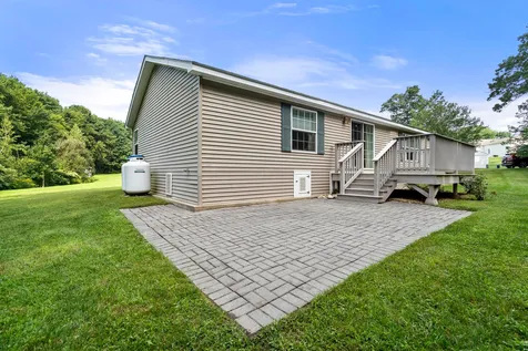36 Holly Circle North Hampton NH 03862