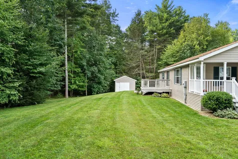 36 Holly Circle North Hampton NH 03862