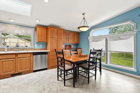 36 Holly Circle North Hampton NH 03862