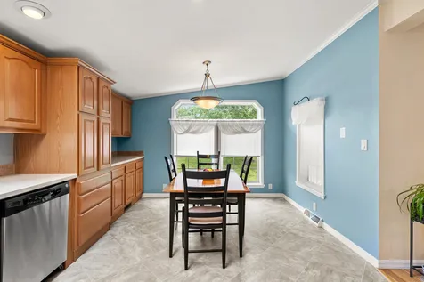 36 Holly Circle North Hampton NH 03862