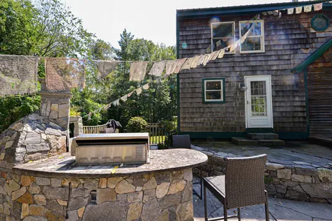 31 Farm Road Kingston NH 03848