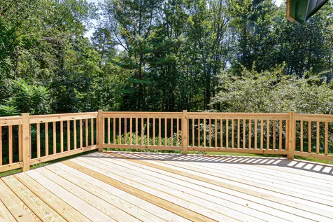 31 Farm Road Kingston NH 03848