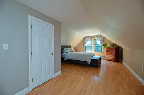 31 Farm Road Kingston NH 03848