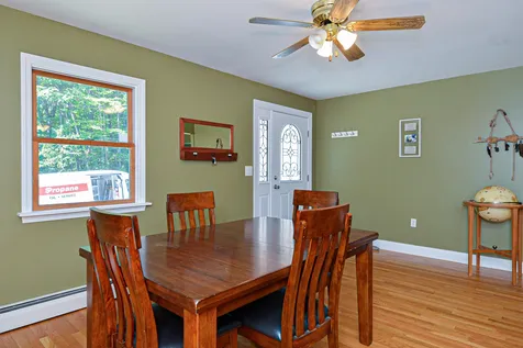 31 Farm Road Kingston NH 03848
