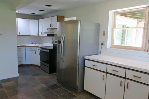 31 Farm Road Kingston NH 03848