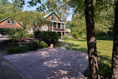 31 Farm Road Kingston NH 03848