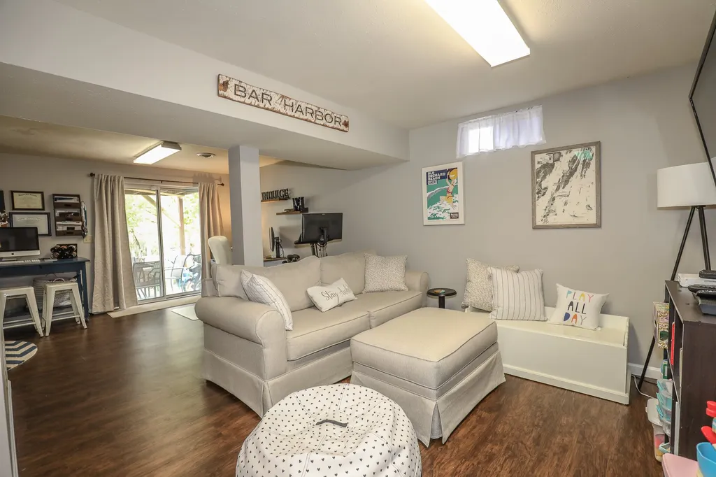 1 Shire Court Goffstown NH 03045