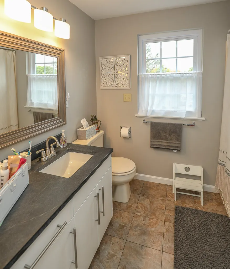 1 Shire Court Goffstown NH 03045