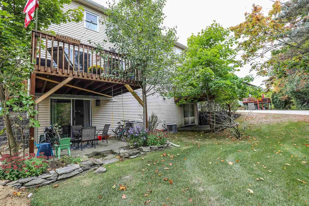 1 Shire Court Goffstown NH 03045