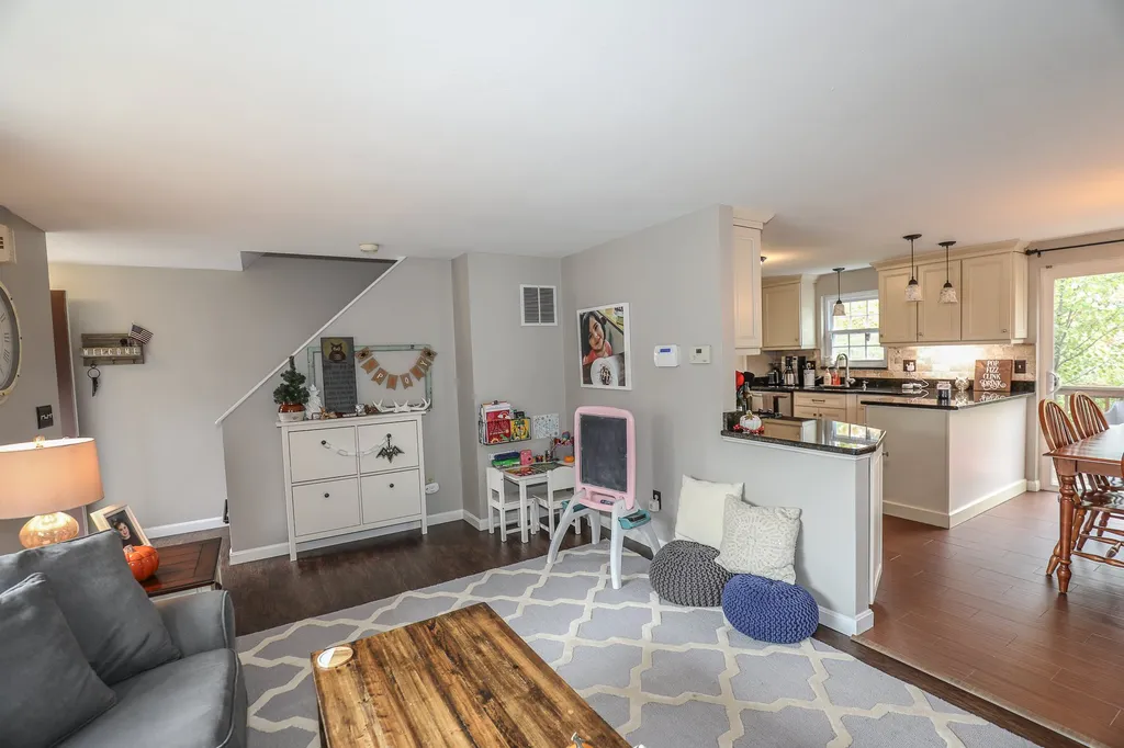 1 Shire Court Goffstown NH 03045