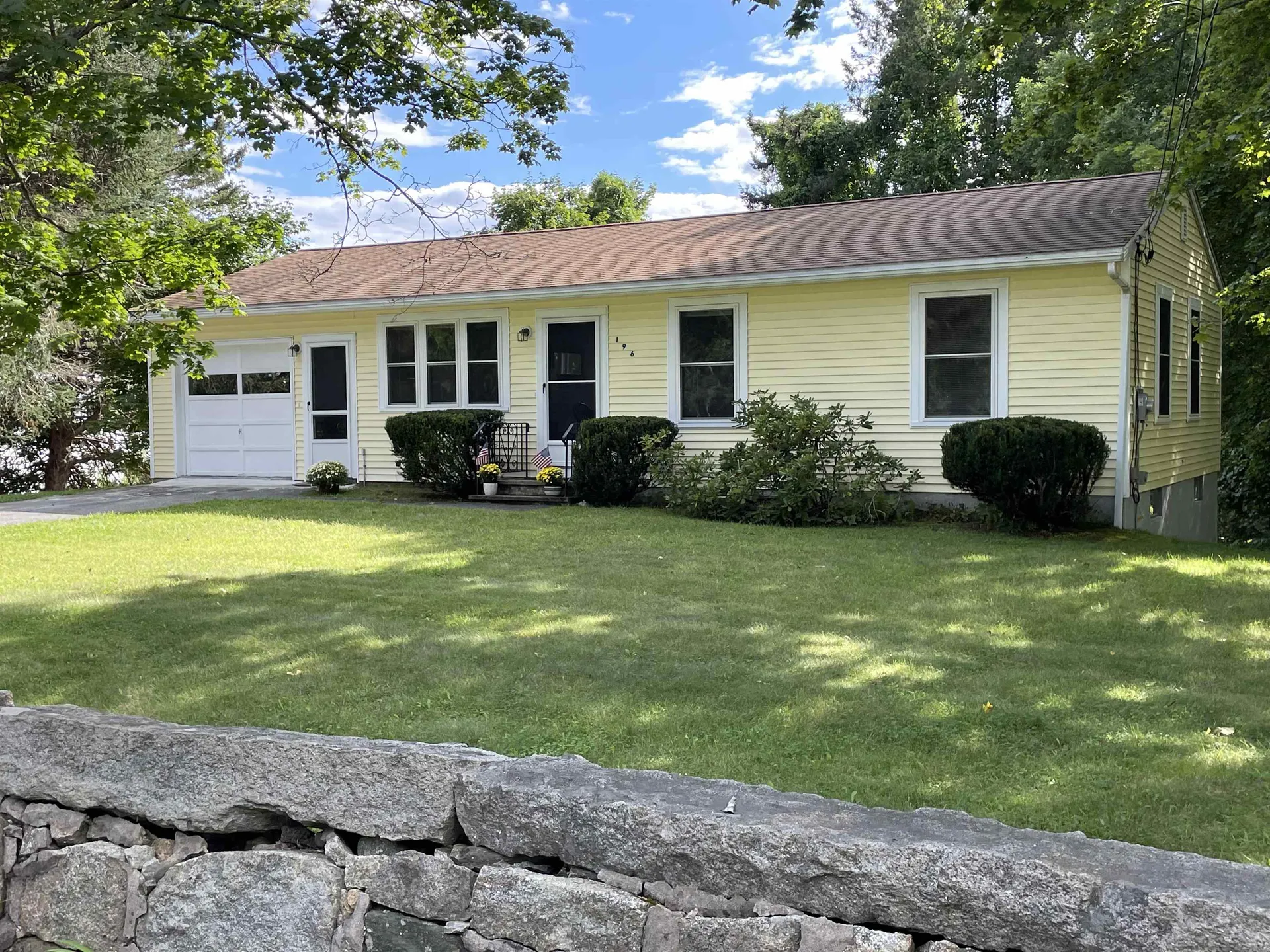 196 Atlantic Avenue North Hampton NH 03862